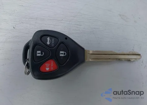 2010 Toyota Corolla S z USA, uszkodzony, nr VIN 1NXBU4EE9AZ257544